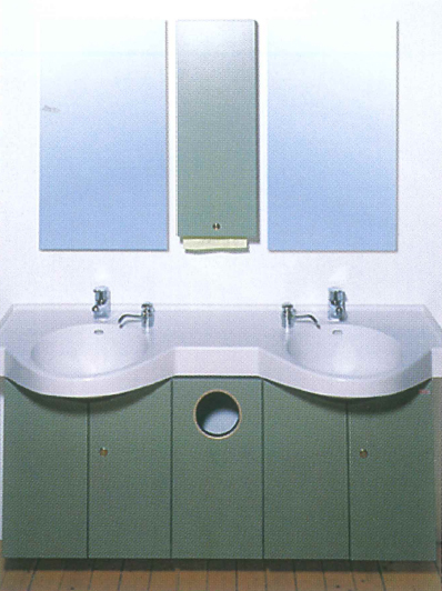 Doppelwaschtisch mit Unterschrank