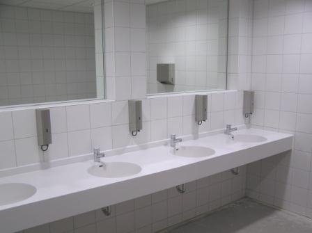 Mehrfach Waschtisch aus Varicor
